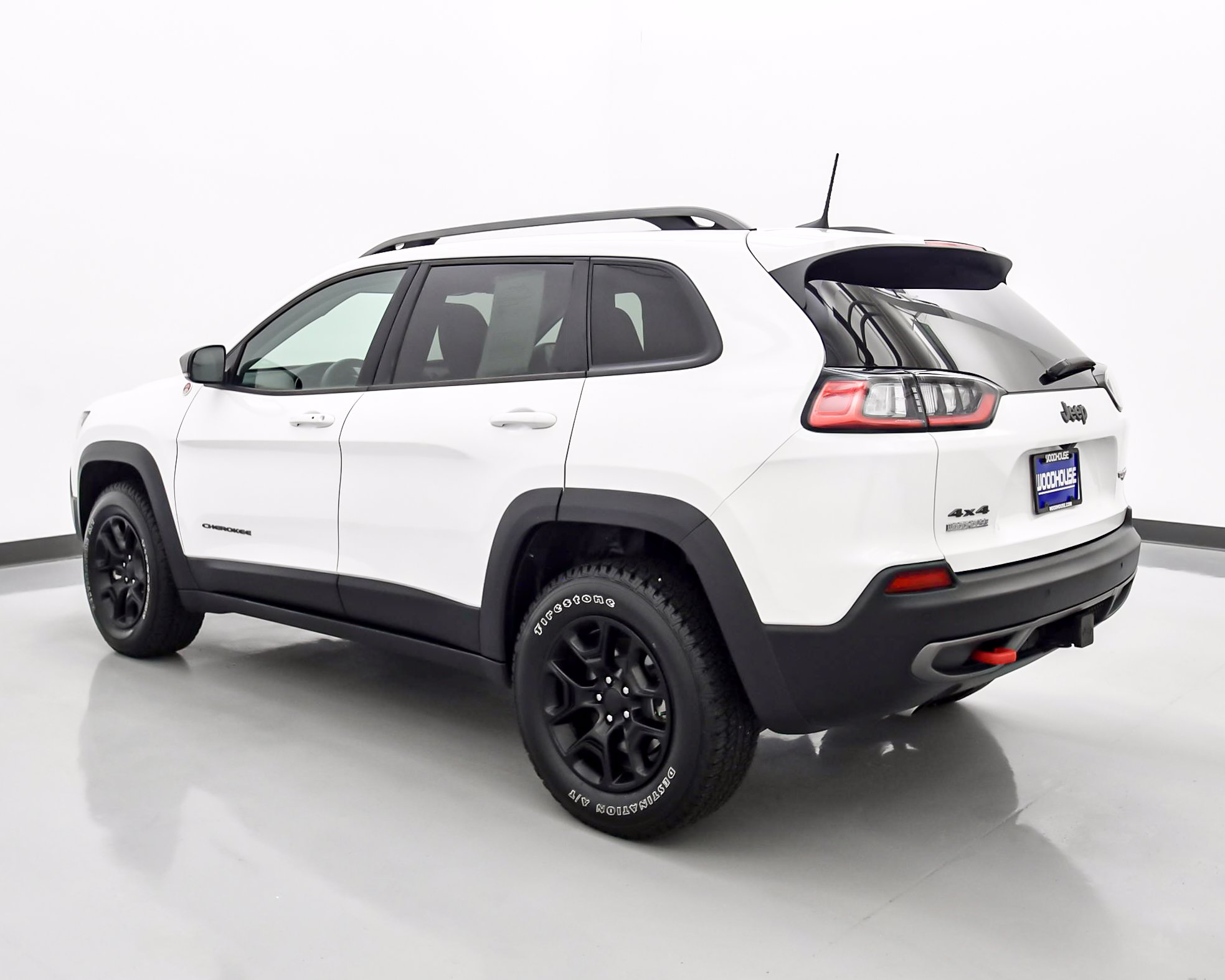 PreOwned 2019 Jeep Cherokee Trailhawk Elite