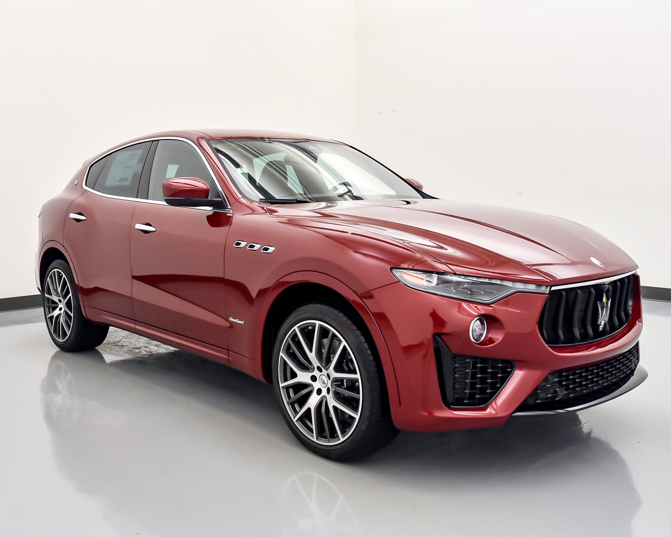 Maserati gransport levante